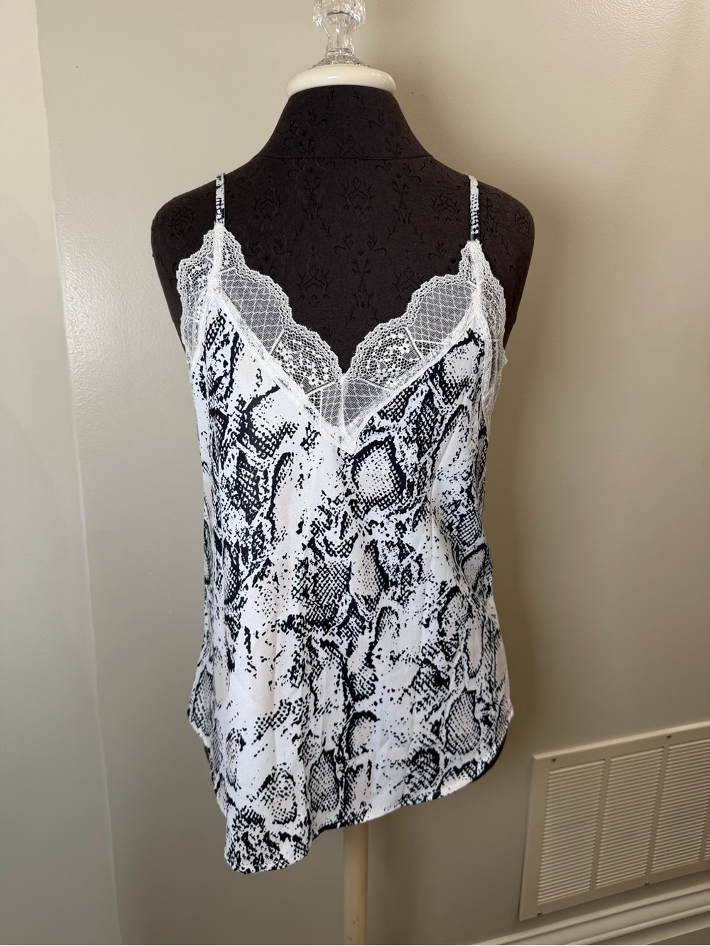 New Totys Black & White Snake Print Lace-Trim Cami Top